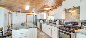 Lakefront Eufaula Escape w/ Dock + Private Beach!