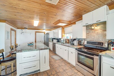 Lakefront Eufaula Escape w/ Dock + Private Beach!