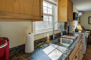 House (1 Bedroom) | Interior