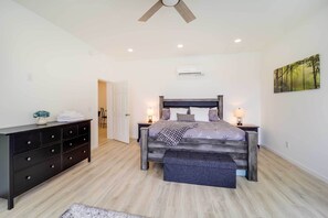 House (5 Bedrooms) | Interior - Deck, Grill & Fire Pit: Sugar Mountain Retreat! (Banner Elk)