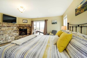 House (5 Bedrooms) | Interior - Deck, Grill & Fire Pit: Sugar Mountain Retreat! (Banner Elk)