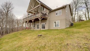 House (5 Bedrooms) | Interior