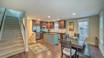 Microwave, oven, kompor, dan mesin pencuci piring