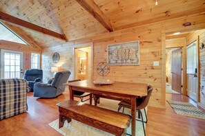 Interior - Bryson City Vacation Rental - Hot Tub & Lake Views (Bryson City)