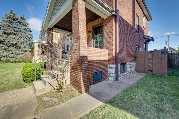 Exterior - Pet-friendly St Louis Home w/ Grill & Backyard (St. Louis)