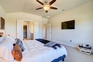 Interior - Lago Vista Home w/ Hot Tub Near Lake Travis! (Leander)