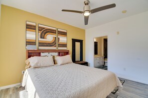 Apartment (2 Bedrooms) | Interior - 'red Rox' Phoenix Condo w/ Patio ~ 3 Mi to Airport (Phoenix)