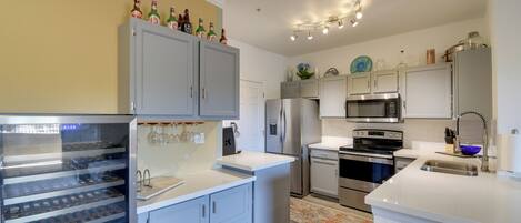 Apartment (2 Bedrooms) | Front of property