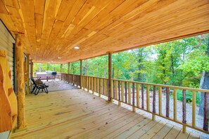 House (3 Bedrooms) | Interior - Keane Ranch 2 Mtn Cabin w/ 300 Acres in Ozark! (Ozark)