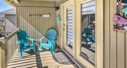 Myrtle Beach Cottage, Walk to Pools + Beach!