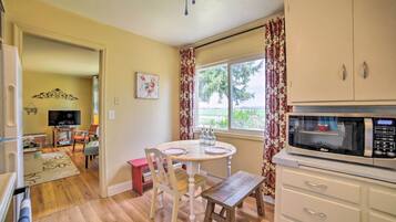 House (1 Bedroom) | Interior