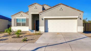 House (3 Bedrooms) | Front of property