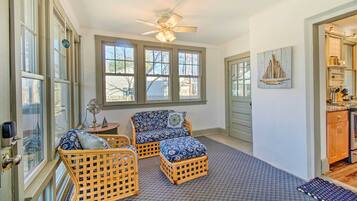 Cottage (3 Bedrooms) | Interior