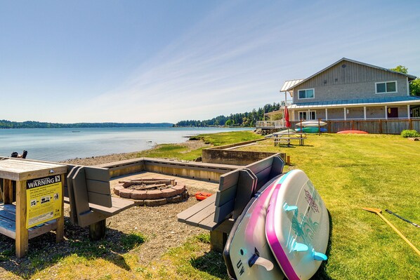 Cottage (1 Bedroom) | Interior - Waterfront Hood Canal Cottage: Steps to the Beach! (Belfair)