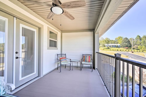 Lakefront Boating Getaway in Spring City!