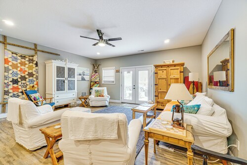 Lakefront Boating Getaway in Spring City!