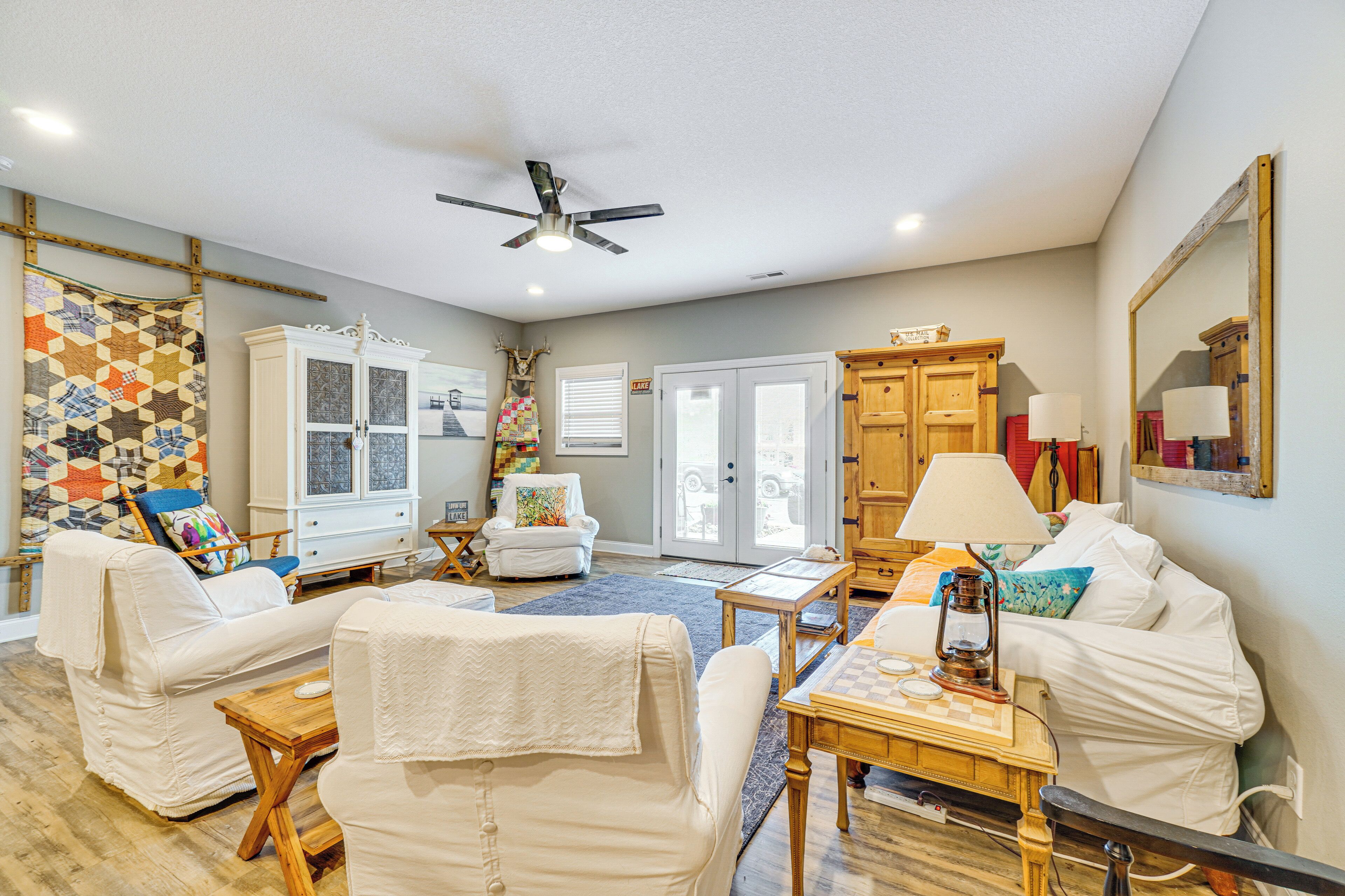 المنشأة من الداخل