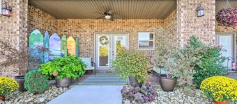 Lakefront Boating Getaway in Spring City!