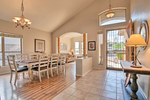 House (4 Bedrooms) | Interior - Hot Tub & Fire Pit: Mtn-view Mesa Home! (Mesa)