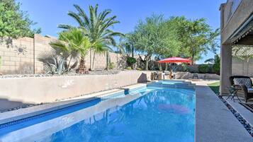 House (4 Bedrooms) | Front of property