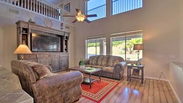 House (4 Bedrooms) | Interior