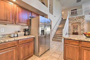 House (4 Bedrooms) | Interior - Hot Tub & Fire Pit: Mtn-view Mesa Home! (Mesa)