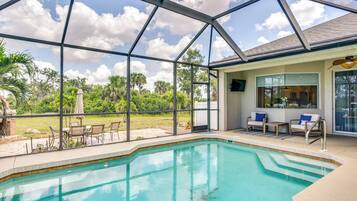 Rumah (3 Bedrooms) | Bagian depan properti