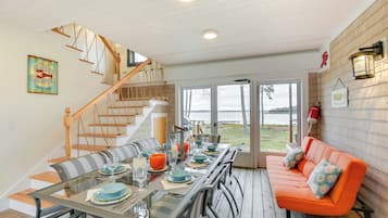 Apartment (2 Bedrooms) | Front of property