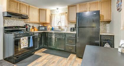 Walk to Lake Huron: Pet-friendly Caseville Cottage