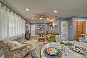 House (3 Bedrooms) | Interior - < 3 Mi to South Padre Beach: Port Isabel Home (Port Isabel)