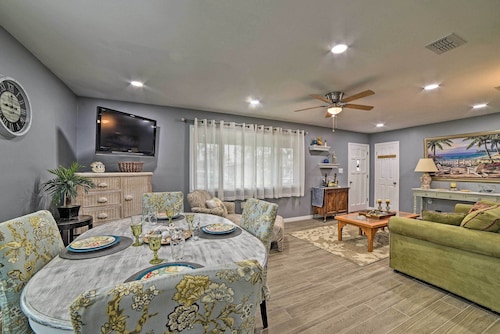 < 3 Mi to South Padre Beach: Port Isabel Home