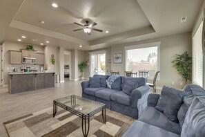 House (3 Bedrooms) | Interior