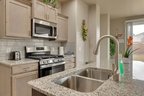 House (3 Bedrooms) | Interior - Modern Vacation Rental Near Zion National Park! (La Verkin)