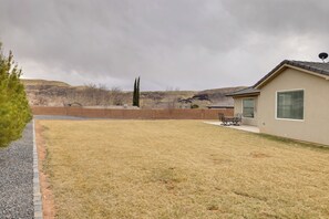 Interior - Modern Vacation Rental Near Zion National Park! (La Verkin)