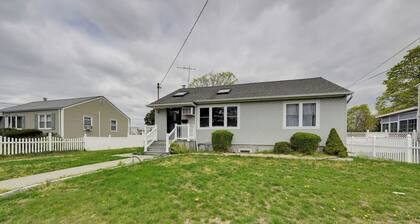 North Babylon Home, Near Belmont Lake State Park!