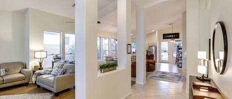 House (3 Bedrooms) | Interior