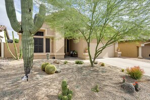 Interior - Upscale Cave Creek Home w/ Private Pool & Spa! (Cave Creek)