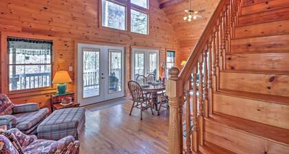 Highlands Cabin w/ Forest Views < 4 Mi to Cashiers
