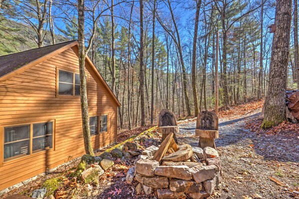House (3 Bedrooms) | Interior - Highlands Cabin w/ Forest Views < 4 Mi to Cashiers (Highlands)