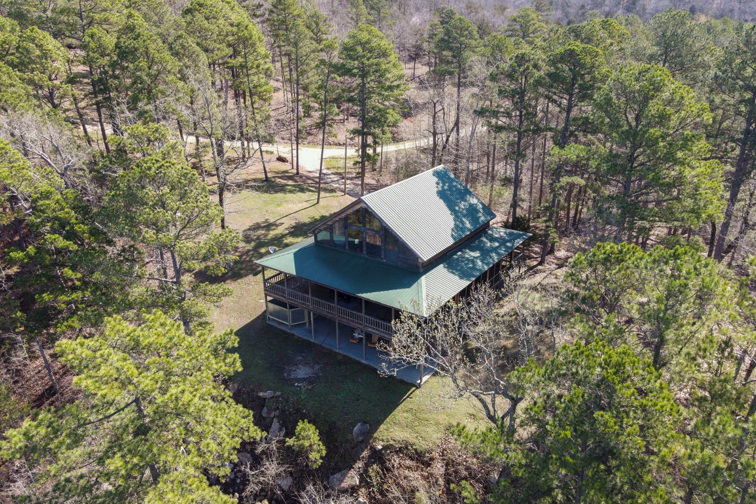 House (5 Bedrooms) | Interior