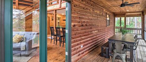 House (5 Bedrooms) | Interior