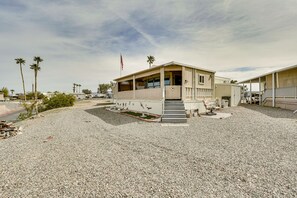Exterior - Lake Havasu City Rental w/ Private Beach Access! (Lake Havasu City)