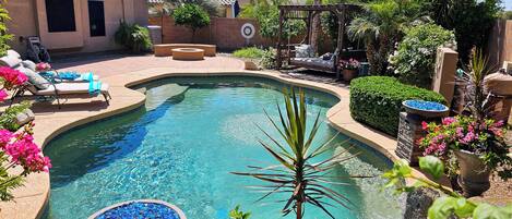 House (3 Bedrooms) | Front of property