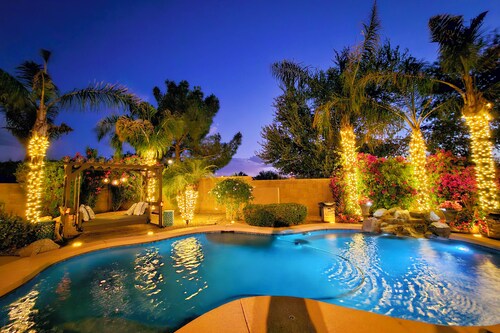 Near Lone Tree Golf Club: Gem w/ Pool & Fire Pit