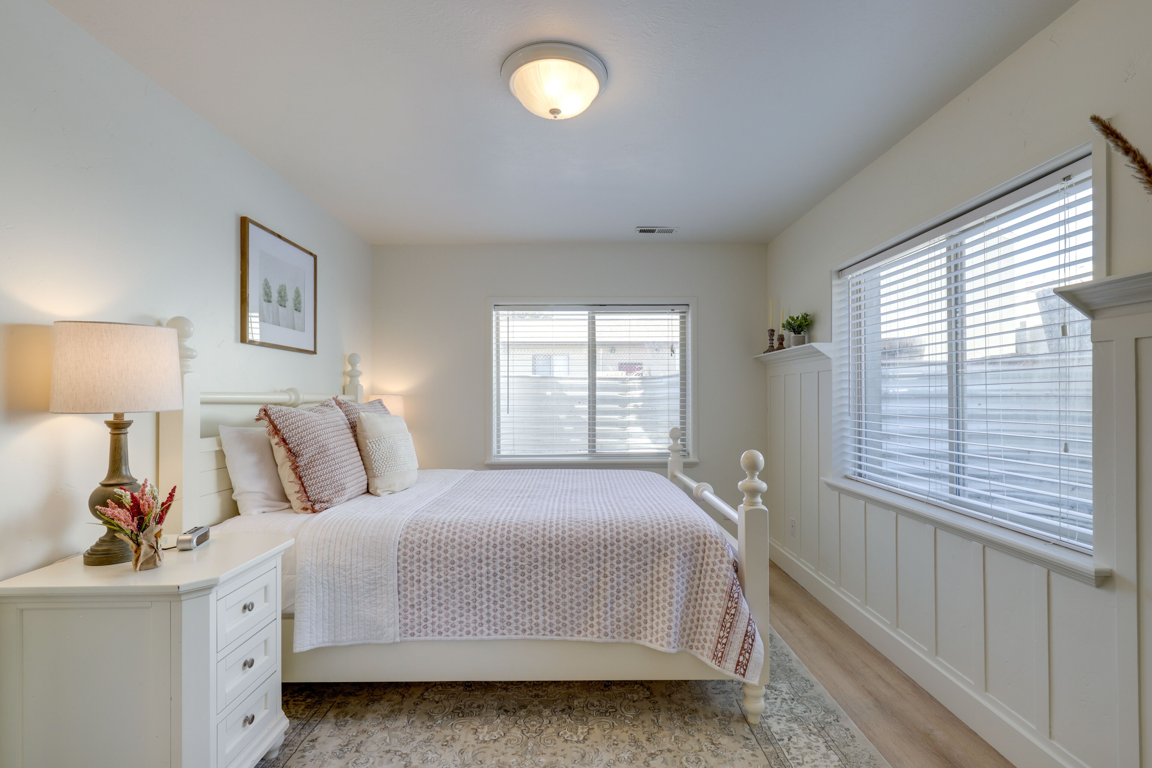 Nhà (3 Bedrooms) | 3 phòng ngủ, khu vực làm việc phù hợp cho laptop 