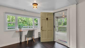 Cottage (3 Bedrooms) | Interior