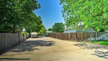 ู
ูุฒู (6 Bedrooms) | ุงูู
ูุดุฃุฉ ู
ู ุงูุฏุงุฎู