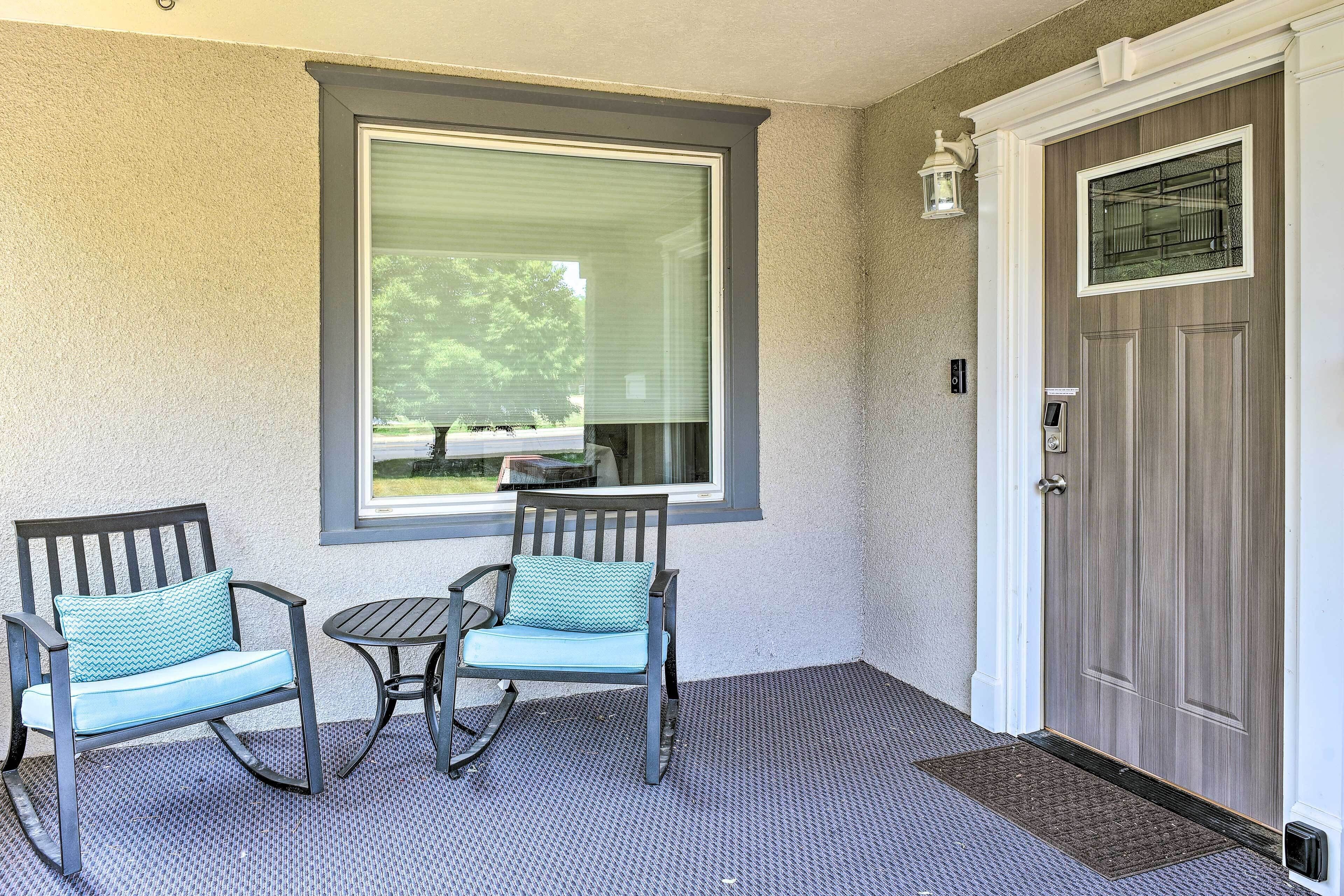 House (6 Bedrooms) | Interior