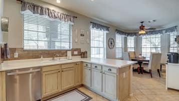 Talo (3 Bedrooms) | Sisätilat