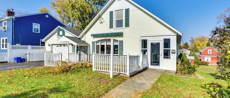 House (2 Bedrooms) | Front of property